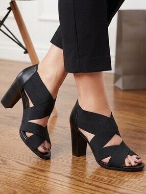 Life Stride Soft System Size 8.5 Heel 3"